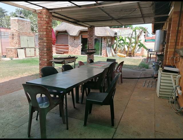 3 BEDROOM FREEHOLD SOLD IN STILFONTEIN EXT 2